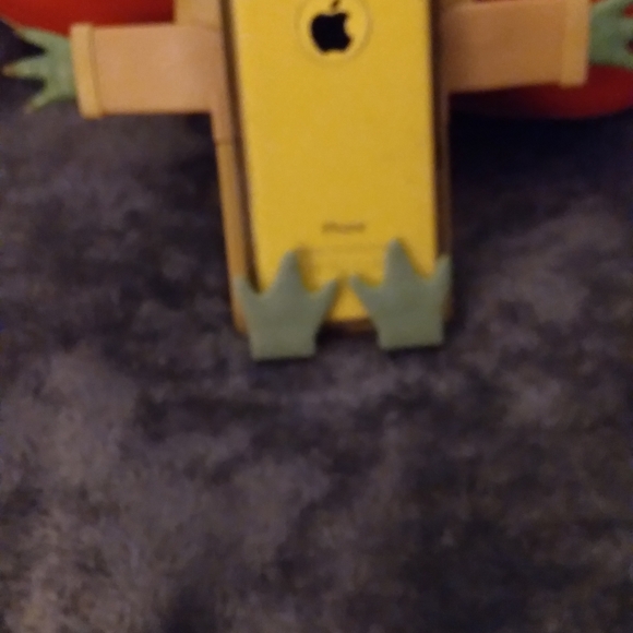 "THE MANDALORIAN ..BABY YODA" FLEXIBLE ..ADJUSTABLE PHONE HOLDER - Picture 4 of 7